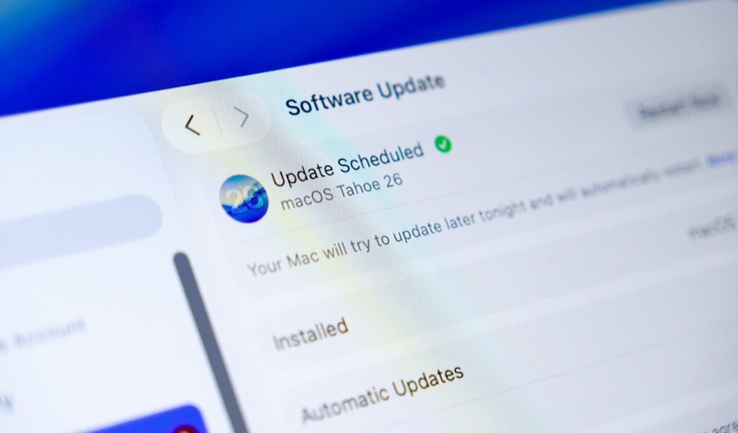 Screenshot showing alert that Mac device is scheduled to install updates.
